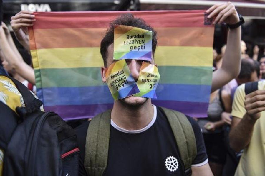 Arturo Bandino | Kaos GL - LGBTİ+ Haber Portalı Gökkuşağı Forumu Köşe Yazarı
