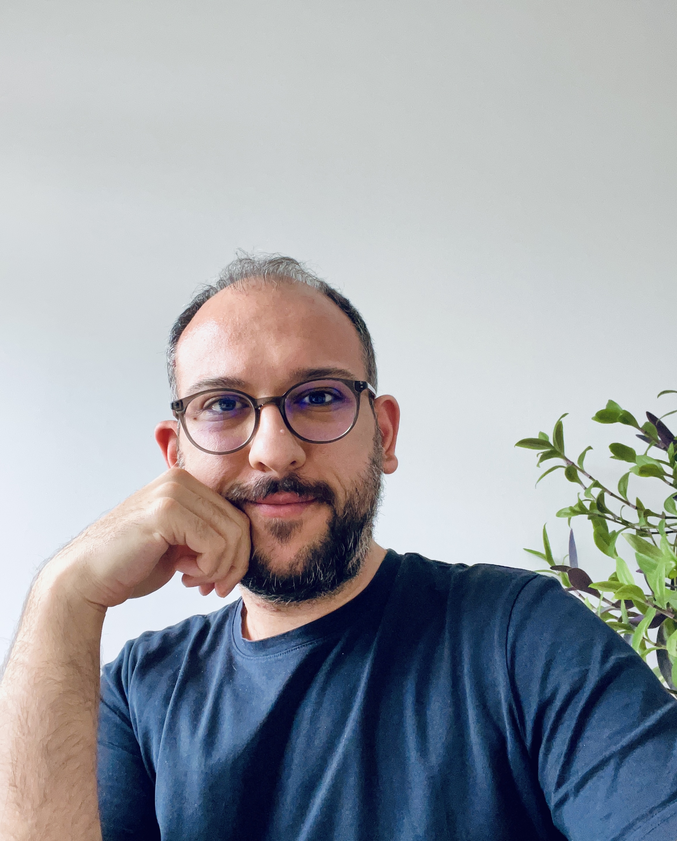 Alp Kemaloğlu | Kaos GL - LGBTİ+ Haber Portalı Gökkuşağı Forumu Köşe Yazarı