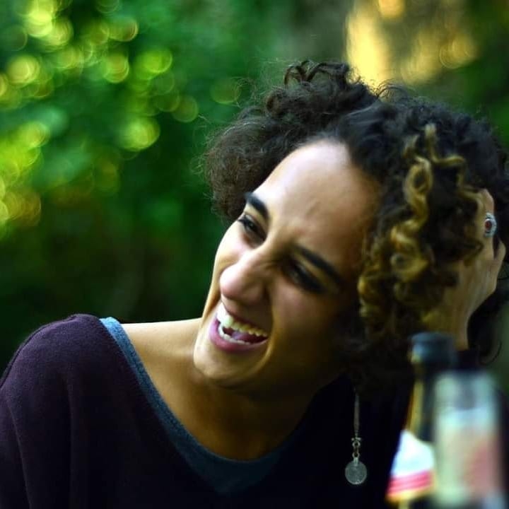 Lara Özlen | Kaos GL - LGBTİ+ Haber Portalı Gökkuşağı Forumu Köşe Yazarı